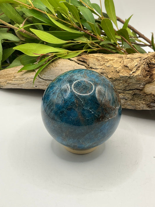 Apatite Sphere AS02