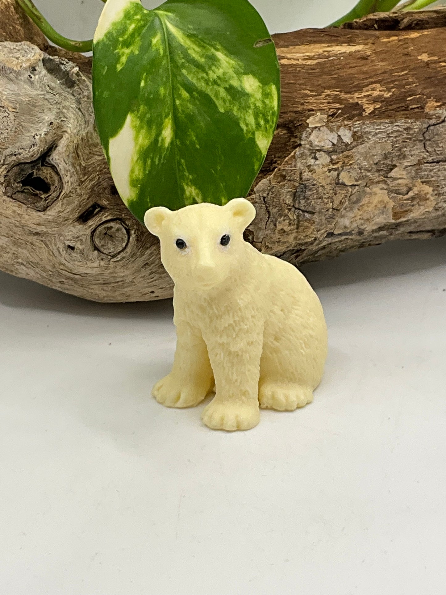 Nut Ivory Small Polar Bear